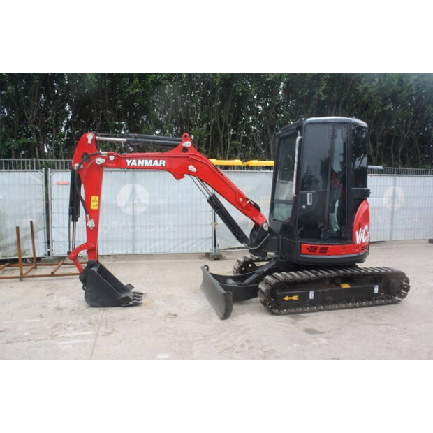 2015 YANMAR VIO35-42813485