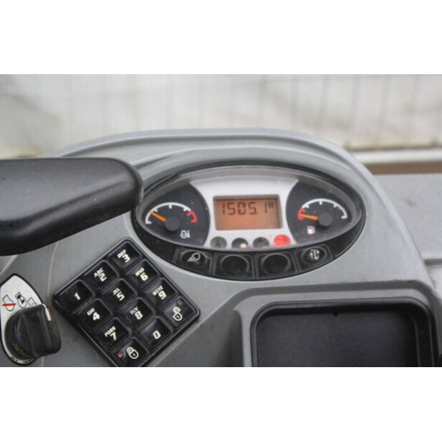 2021 بوبكات E17-42813509