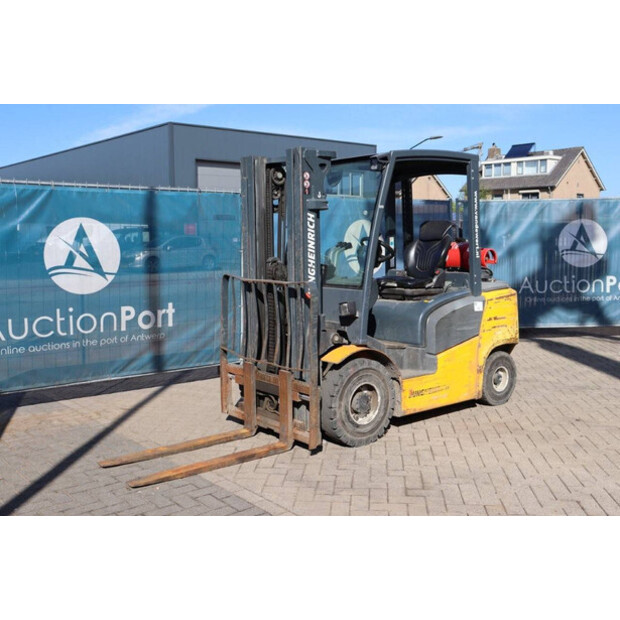 2014 Jungheinrich TFG 425-42813528
