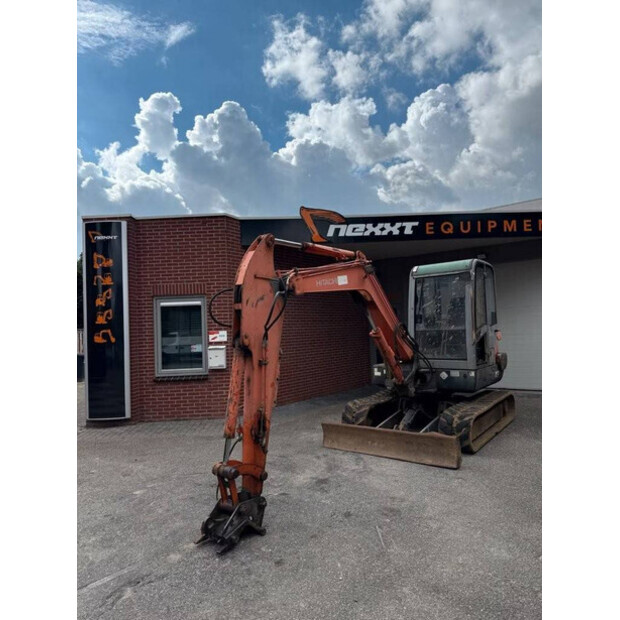 2004 Hitachi ZH50-42813830