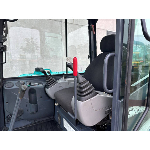 2013 KOBELCO SK60-8-42814616