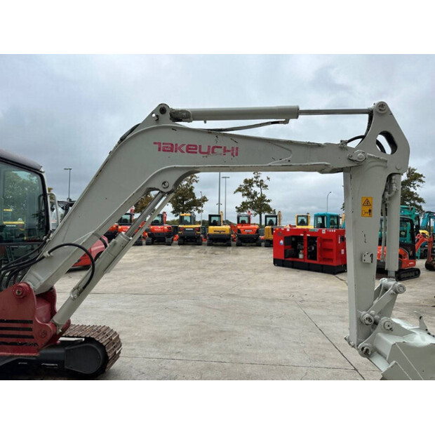 تاكوتشي TB160C-42814696