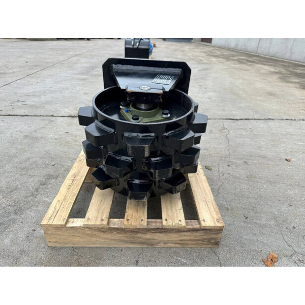 2025 Giyi W305-42815026