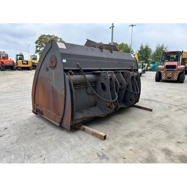 2014 Onbekend L220G-42815092
