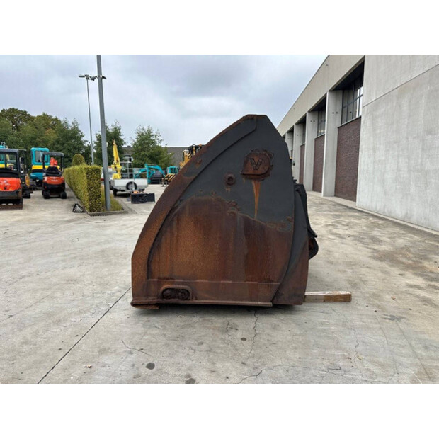 2014 Onbekend L220G-42815093