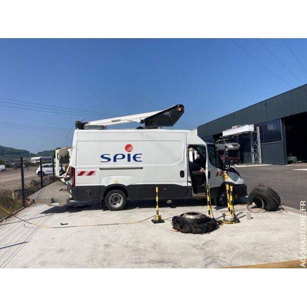 2022 Iveco 50C18-42829240