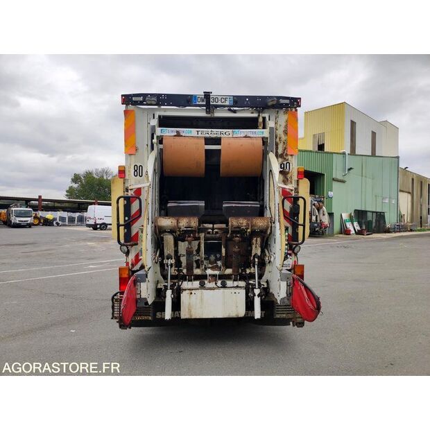 2008 Renault PREMIUM-42829430