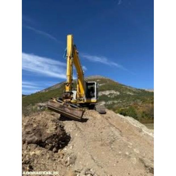 2007 New Holland E135SR-1ES-42829703