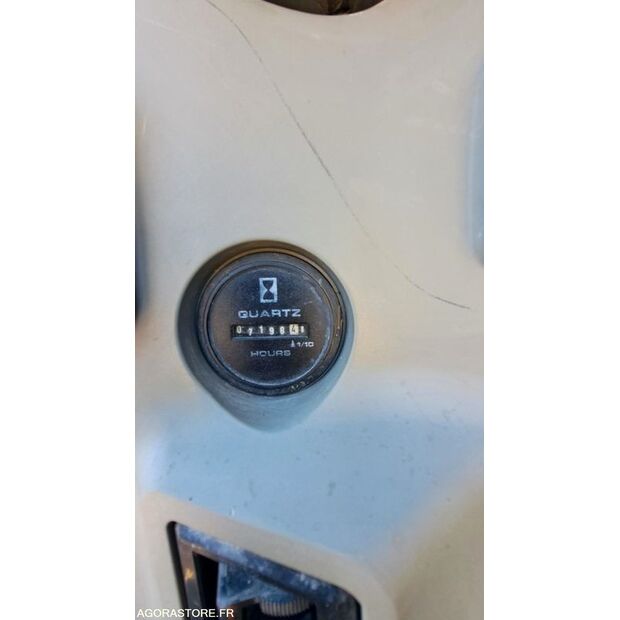 2007 New Holland E135SR-1ES-42829704