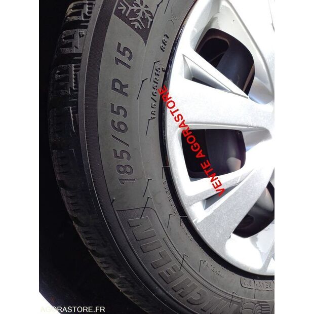 2015 Peugeot 208-42830234