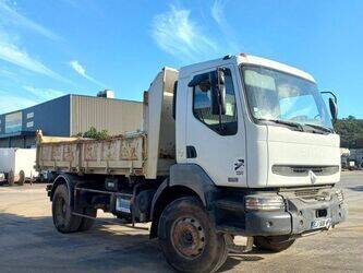 صورة ل شاحنات 2002 رينو Kerax