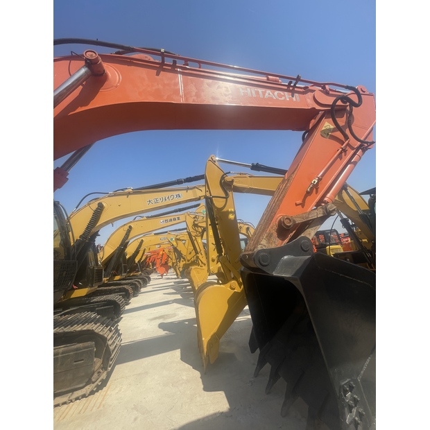 2023 Hitachi ZX350-42830669