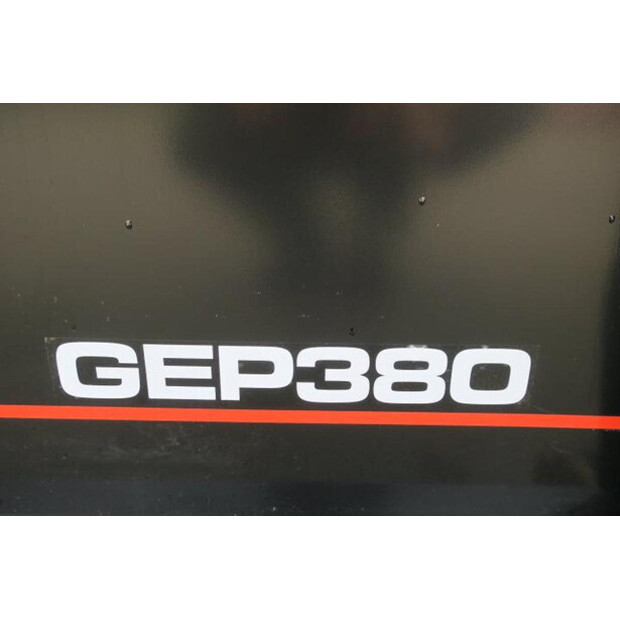 2005 كاتربيلر GEP380-42830727