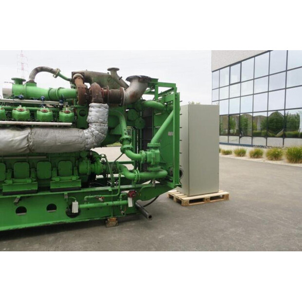 1998 جين باكر J616SGSC01-42830743