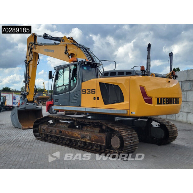 2015 ليبهير R936LC-42830977