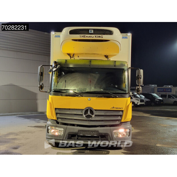 2015 مرسيدس بنز Atego 1324-42831000