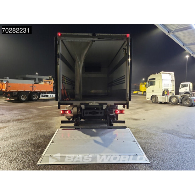 2015 مرسيدس بنز Atego 1324-42831004
