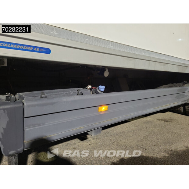 2015 مرسيدس بنز Atego 1324-42831008