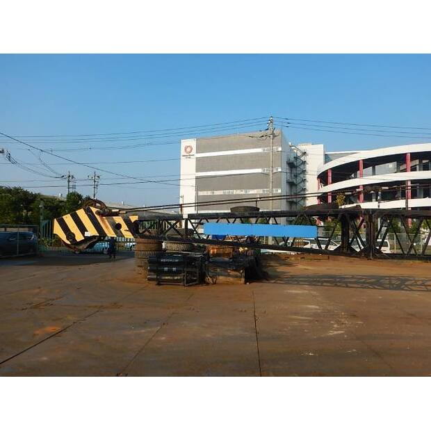 2009 هيتاشي سوميتومو SCX400-C3-42831759