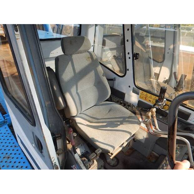 2009 هيتاشي سوميتومو SCX400-C3-42831786