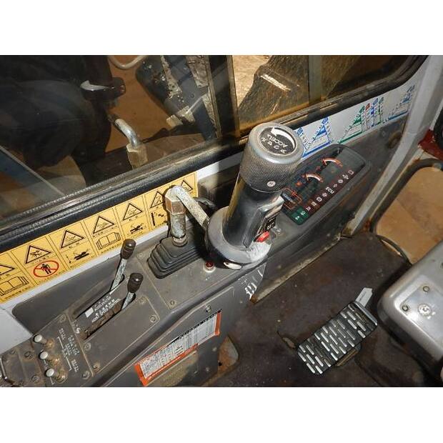 2009 هيتاشي سوميتومو SCX400-C3-42831795