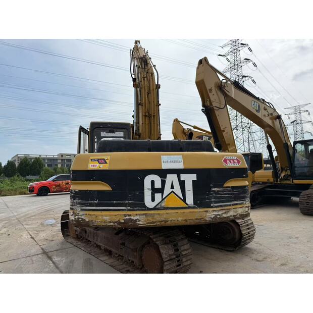 2018 Caterpillar 320B-42831975