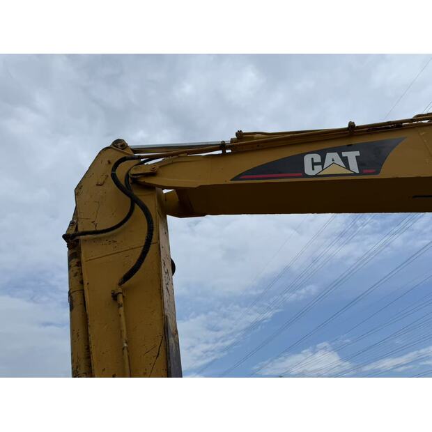 2018 Caterpillar 320B-42831977