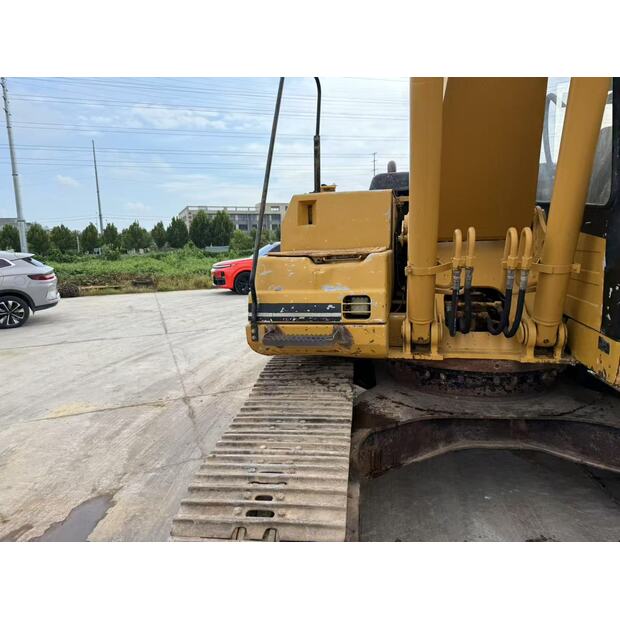 2018 Caterpillar 320B-42831983