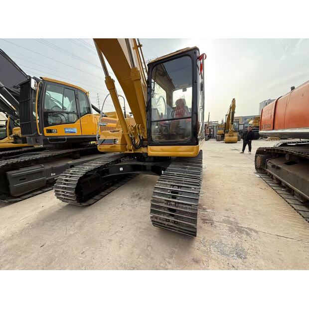 2024 كاتربيلر 320BL-42831993