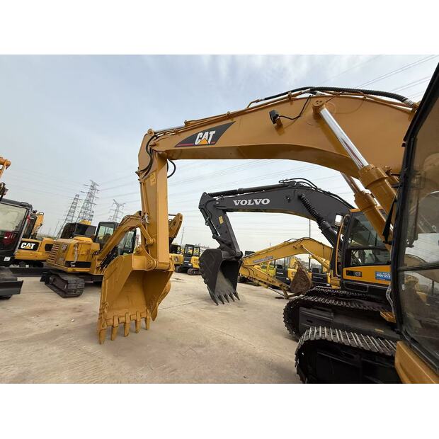 2024 كاتربيلر 320BL-42831996