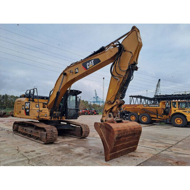 2017 Caterpillar 330FLN-42832174