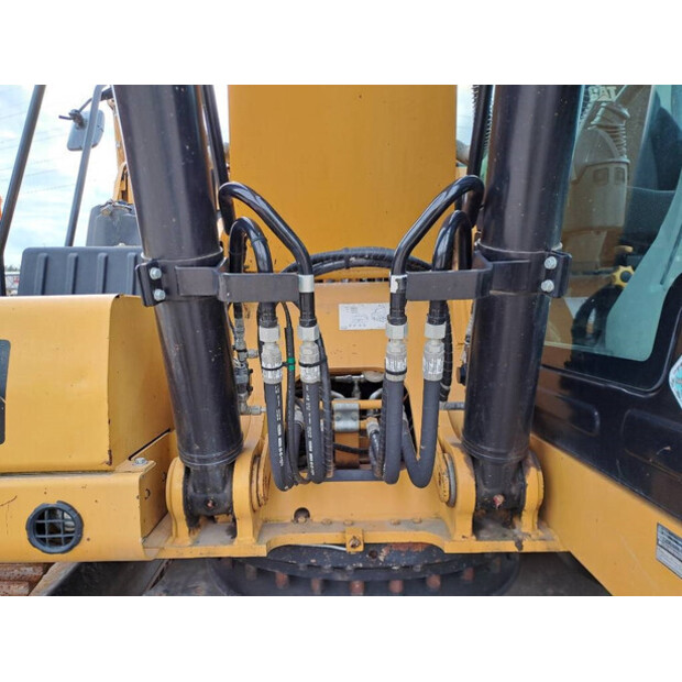 2018 Caterpillar 320 NG-42832611