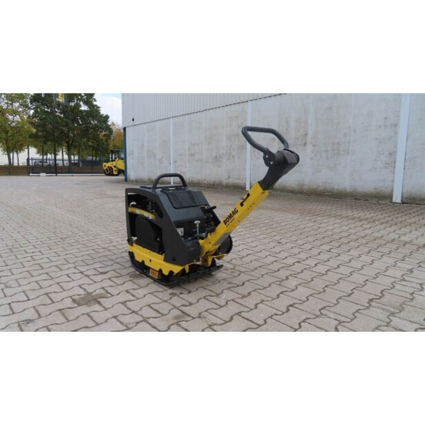 2023 BOMAG BPR 35/42D-42832618