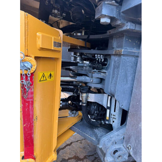2016 Liebherr L556-42832667