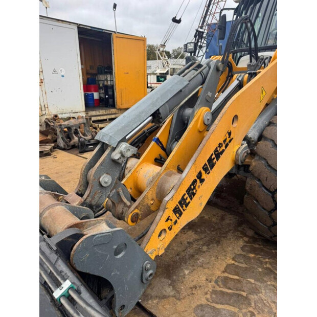 2016 Liebherr L556-42832673