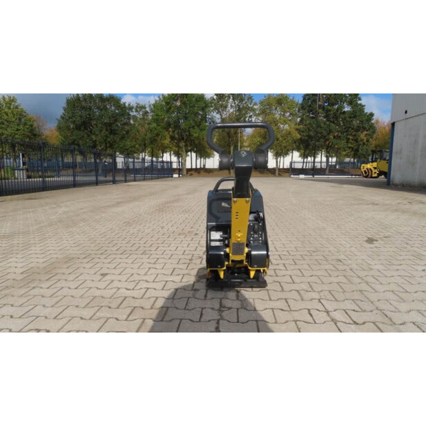 2023 BOMAG BPR 35/42D-42832680