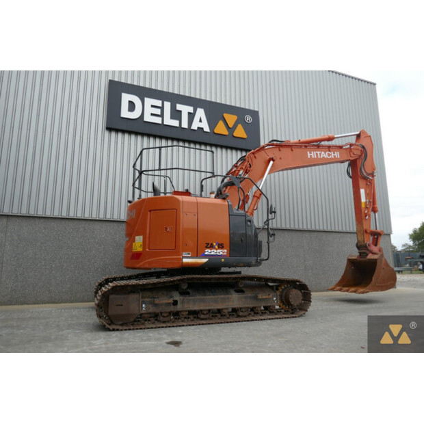 2021 هيتاشى ZX225USLC-6-42832768