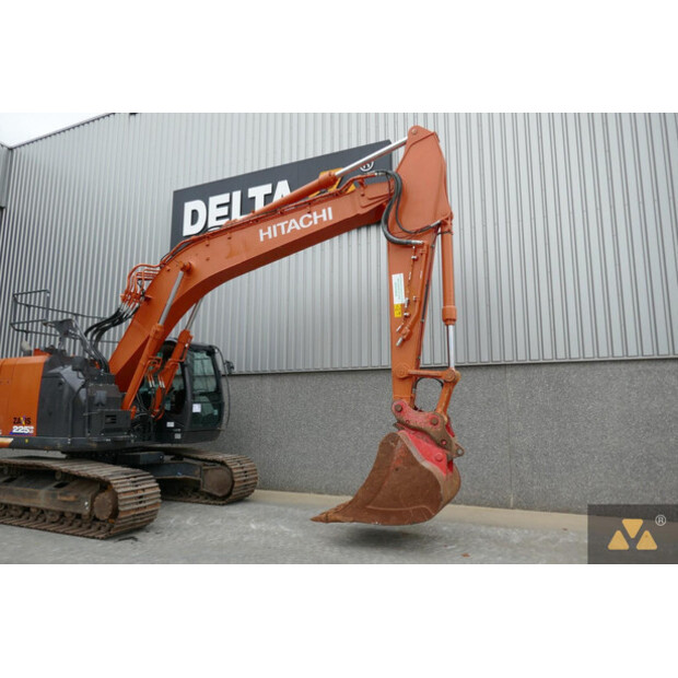 2021 هيتاشى ZX225USLC-6-42832783