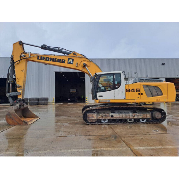 2018 Liebherr R946-42832809