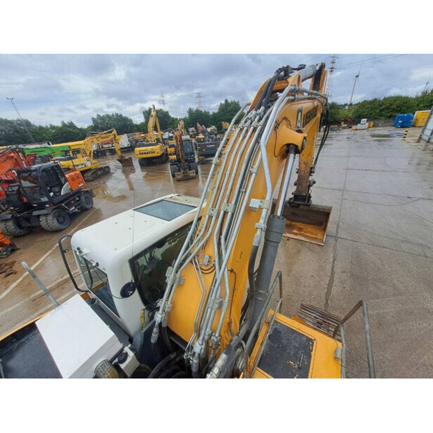 2018 Liebherr R946-42832830