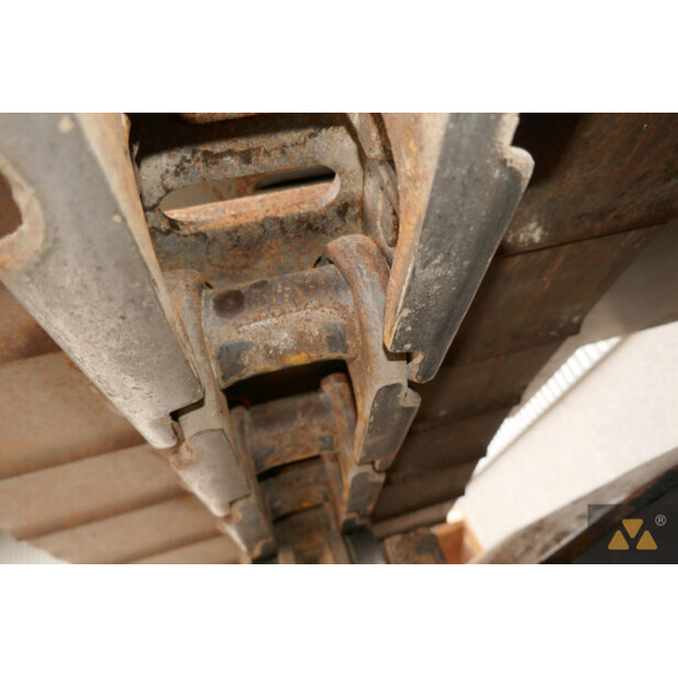 2021 هيتاشى ZX225USLC-6-42832869