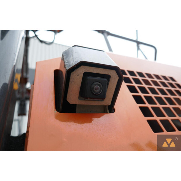 2021 هيتاشى ZX225USLC-6-42832875