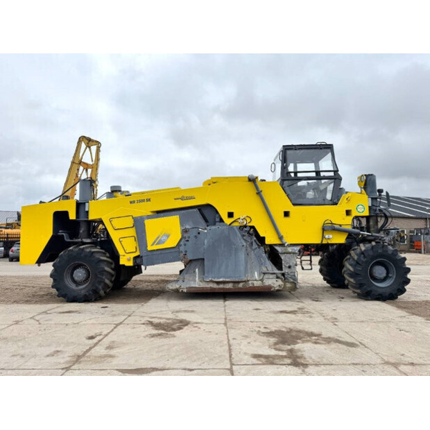 2002 فيرتجين WR2500SK-42833088
