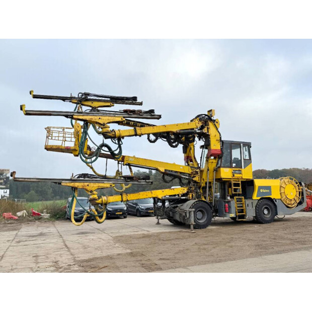 2014 أطلس كوبكو XE3C-42833194