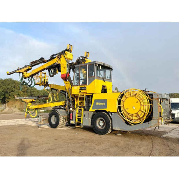 2014 أطلس كوبكو XE3C-42833199