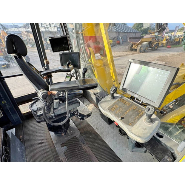 2014 أطلس كوبكو XE3C-42833206