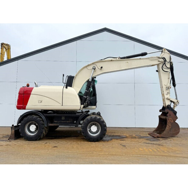 2011 كاتربيلر M316D-42833405