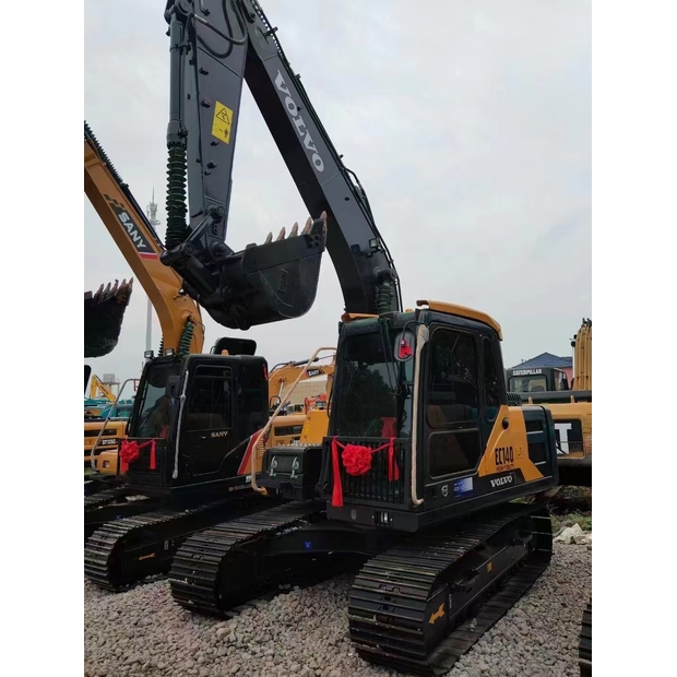 2023 Volvo EC140-42833712