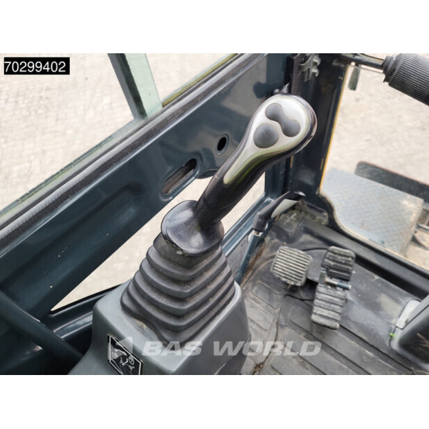 2017 هيونداي Robex 55W-9A-42833810