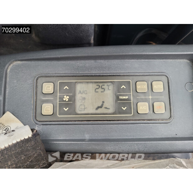 2017 هيونداي Robex 55W-9A-42833813